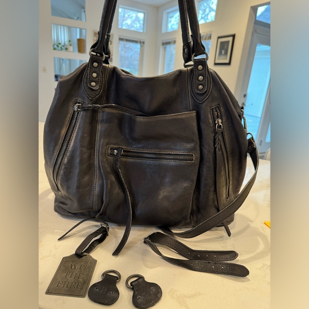 We The Free Emerson Tote in Coal❤️New without tags